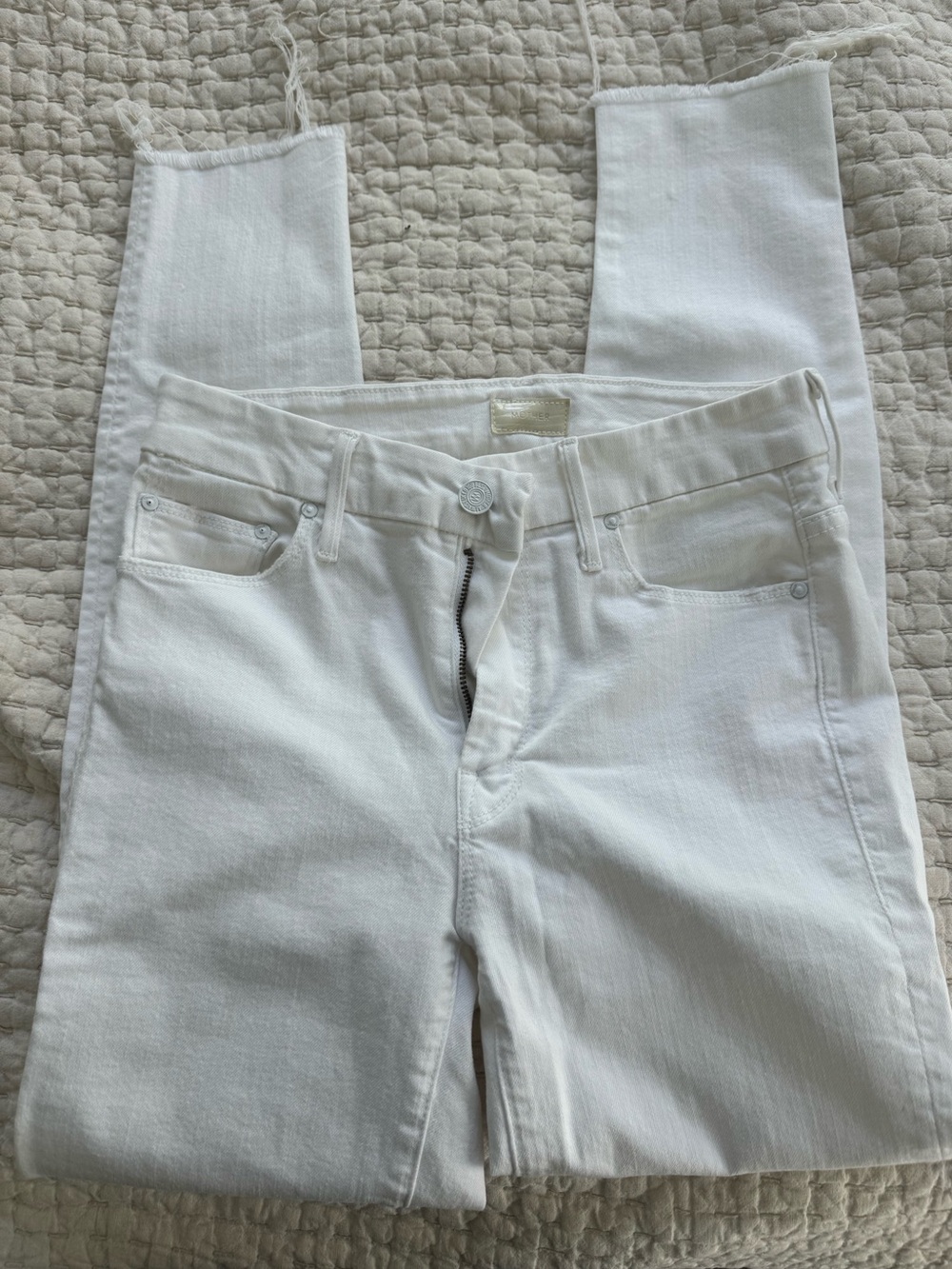 Mother denim high waist looker ankle fray jeans  in color “stayin alive” size 26